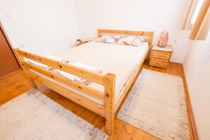 Cottage (Four bedroom house)