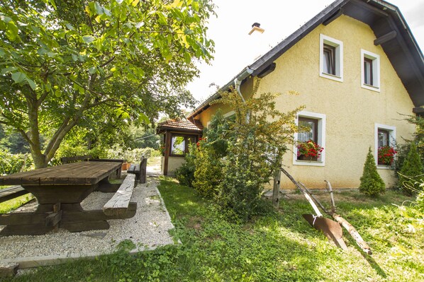 Cottage (Four bedroom house) | Exterior - Holiday Home Juricko (Brezice)