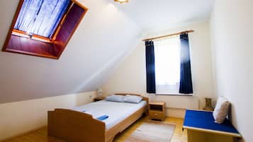 Stuga (Four bedroom house) | 4 sovrum, strykjärn/strykbräda och sängkläder