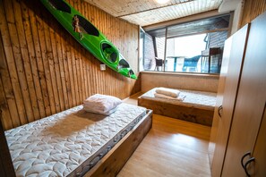 Firemannsrom (Quadruple room) | 16 soverom