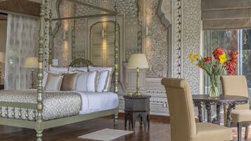 1 bedroom, Egyptian cotton sheets, premium bedding, minibar