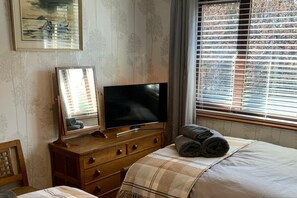 2 多间卧室、熨斗/熨衣板、免费 WiFi、床单