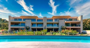 Outdoor pool, a heated pool