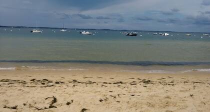 ARCACHON / la chapelle : T2 balcony, 50 m from the beach and parking lot