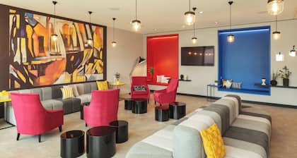 Holiday Inn - the niu, Form Stuttgart Feuerbach by IHG