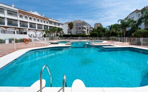 Pool - Beachfront apartment Benalmadena Costa C by Holidays &Home, lovely see views (Benalmádena)