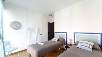 2 bedrooms, iron/ironing board, travel crib, free WiFi
