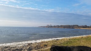 In StrandnĂ€he, LiegestĂŒhle