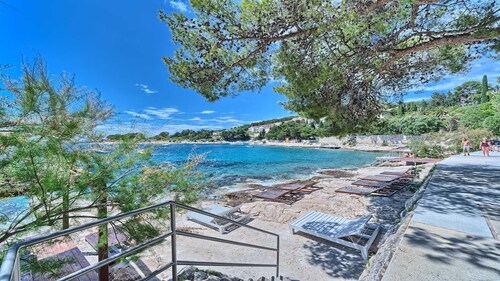 Villa Coral Bay - villa de 3 chambres en bord de mer à distance de marche de la ville de Hvar