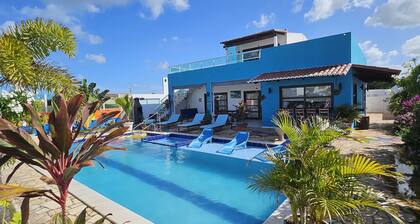 Touros, Residencial Beira Mar .large pool, by the sea for 8 persons