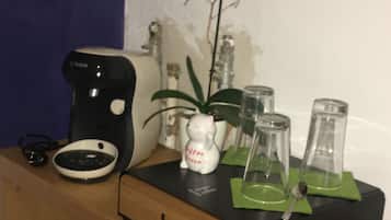Kaffee und/oder Kaffeemaschine