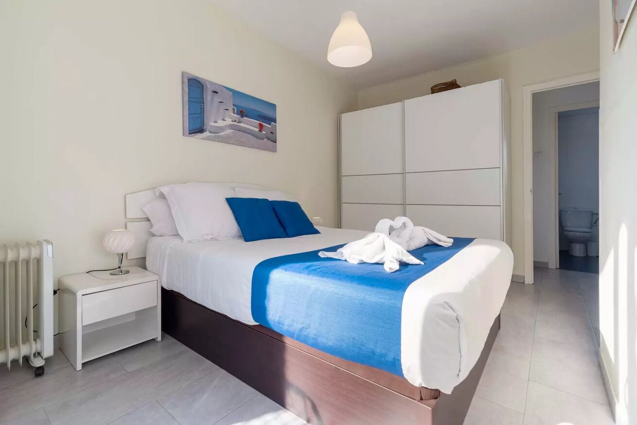 2 bedrooms, iron/ironing board, travel crib, WiFi