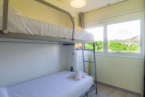 2 bedrooms, iron/ironing board, travel cot, WiFi - Apartamento Cabrera Montserrat (Cabrera de Mar)