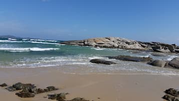 Sulla spiaggia, teli da spiaggia