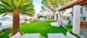 วิลล่าส์ออนบอร์ด ด็อค วิลล่า 3 ห้องนอน พักได้ 8 คน ปอร์โต ไฮดรา