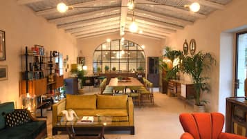 Sala de estar en el lobby