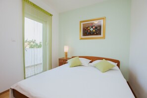 Apartment, 2 Queen Beds | 2 bedrooms, iron/ironing board, free WiFi, bed sheets - Spacious apt With big Patio,terrace&great sea View (Trogir)