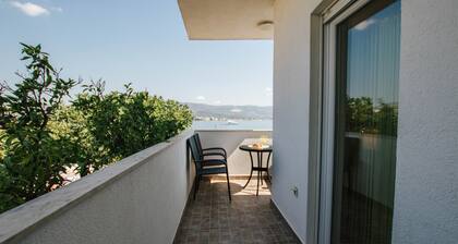 Spacious apt With big Patio,terrace&great sea View