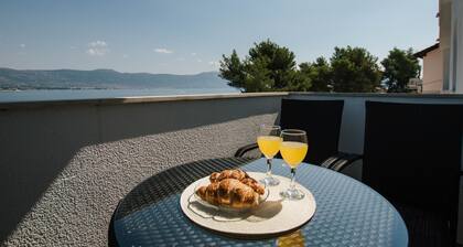 Spacious apt With big Patio,terrace&great sea View