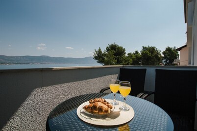 Spacious apt With big Patio,terrace&great sea View