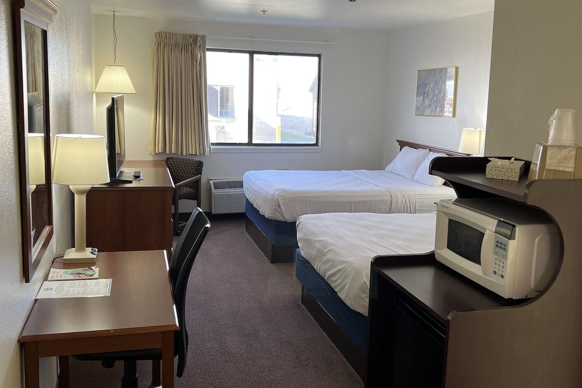 Desk, laptop workspace, blackout drapes, free WiFi