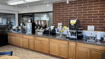 Free daily buffet breakfast