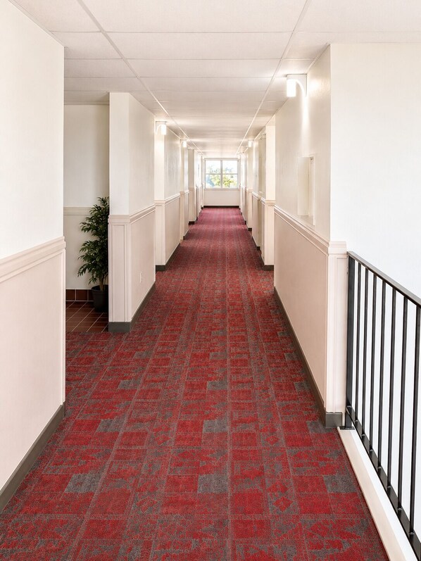 Hallway - Days Inn by Wyndham Lake Point (Tooele)