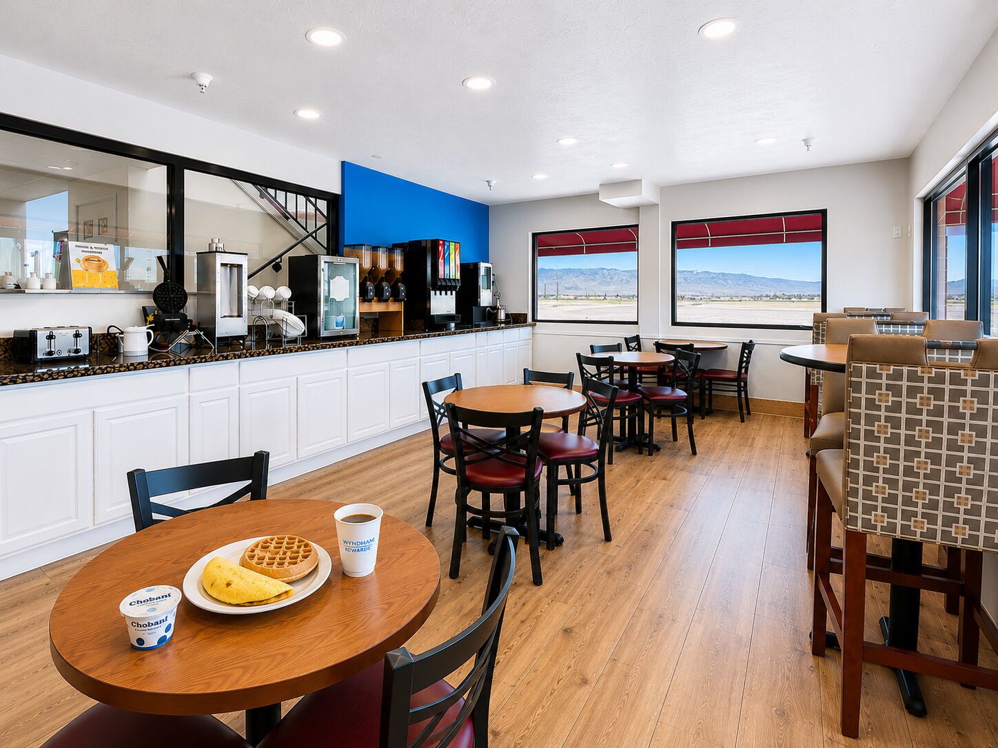 Free daily continental breakfast 