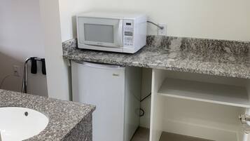 Skrivebord, skrivebord for bærbar PC og blendingsgardiner