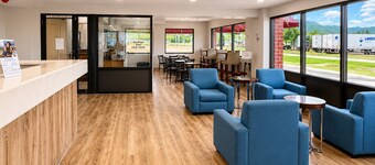 Days Inn by Wyndham Lake Point