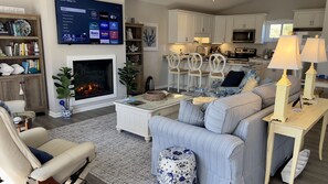 Smart TV, fireplace, Netflix, books