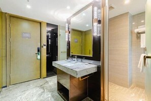 Bathroom - Lnsail Hotel (Shenzhen)