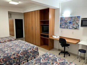 Hypo-allergenic bedding, minibar, desk, laptop workspace