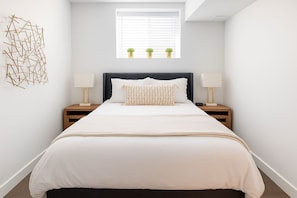 2 Schlafzimmer, Schreibtisch, Bügeleisen/Bügelbrett, kostenloses WLAN