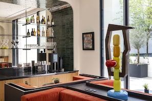 Bar (in der Unterkunft)