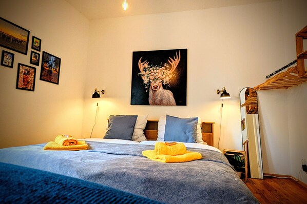 1 bedroom, iron/ironing board, free WiFi, bed sheets