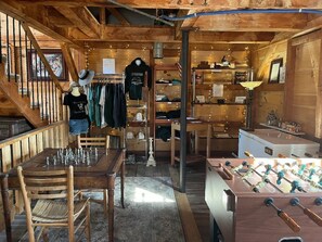 Spielezimmer