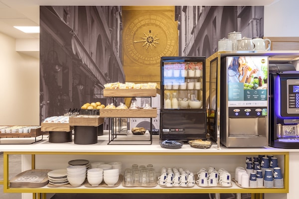 Tägliches Frühstücksbuffet (9.50 EUR pro Person)