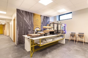 Daily buffet breakfast (EUR 9.50 per person)