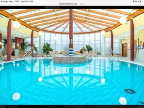 Innenpool, beheizter Pool