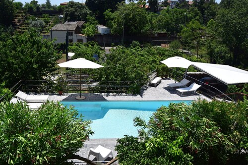 Two-room house with pool, garden, barbecue, relaxation on the slopes of Etna