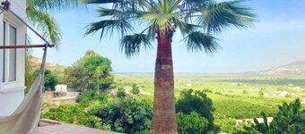 Villa with swimming pool and exceptional view