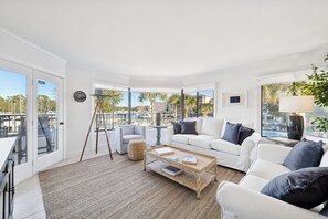 Älytelevisio, kirjoja