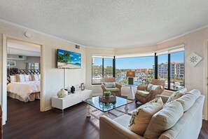 3 slaapkamers, een strijkplank/strijkijzer, gratis wifi, beddengoed