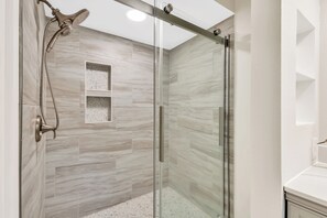 Bathtub, hair dryer, towels