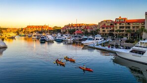 Marina - Gorgeous Villa with Stunning Marina Views - Pet Friendly - Near Beach! (Hilton Head Island)