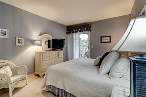 1 chambre, fer et planche Ă repasser, Wi-Fi gratuit, draps fournis
