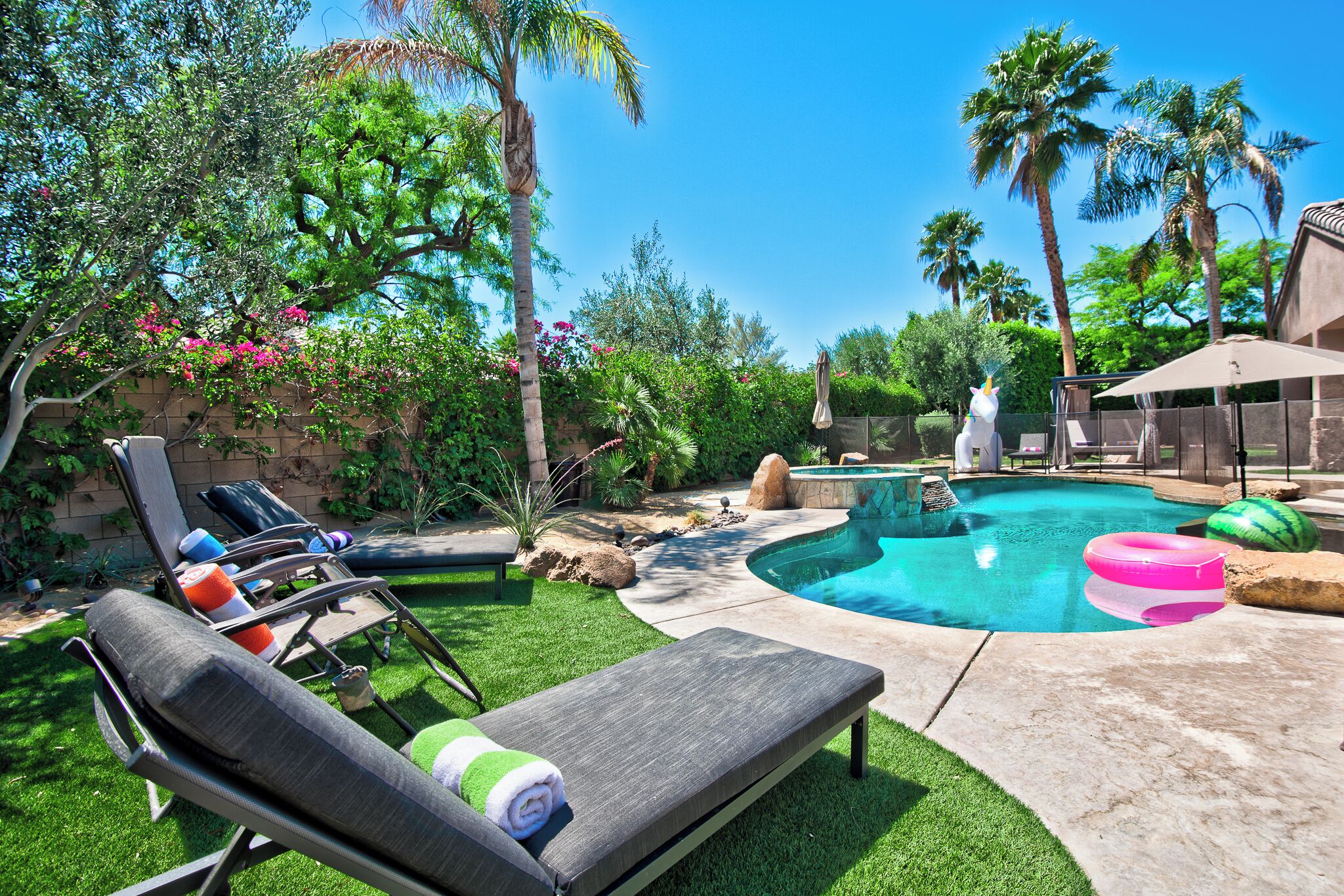 Casa Serenity - Luxury Living w/ Pool & Jacuzzi