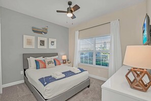 Chambre (5 Bedrooms) | 5 chambres, espace de travail pour ordinateurs portables