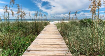 Rare find! Discounted 2024 Rates, Cape San Blas!Contact host for details!